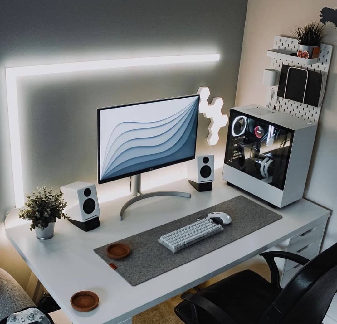 White Computer Desk Suits Your Home  Office