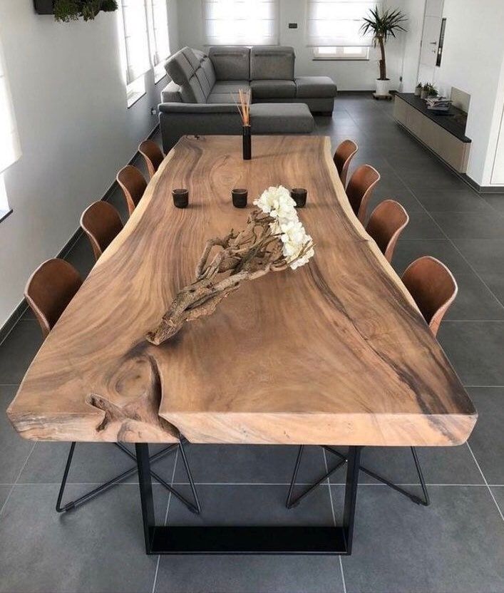 A Wood Dining Table for Great Dining  Hours