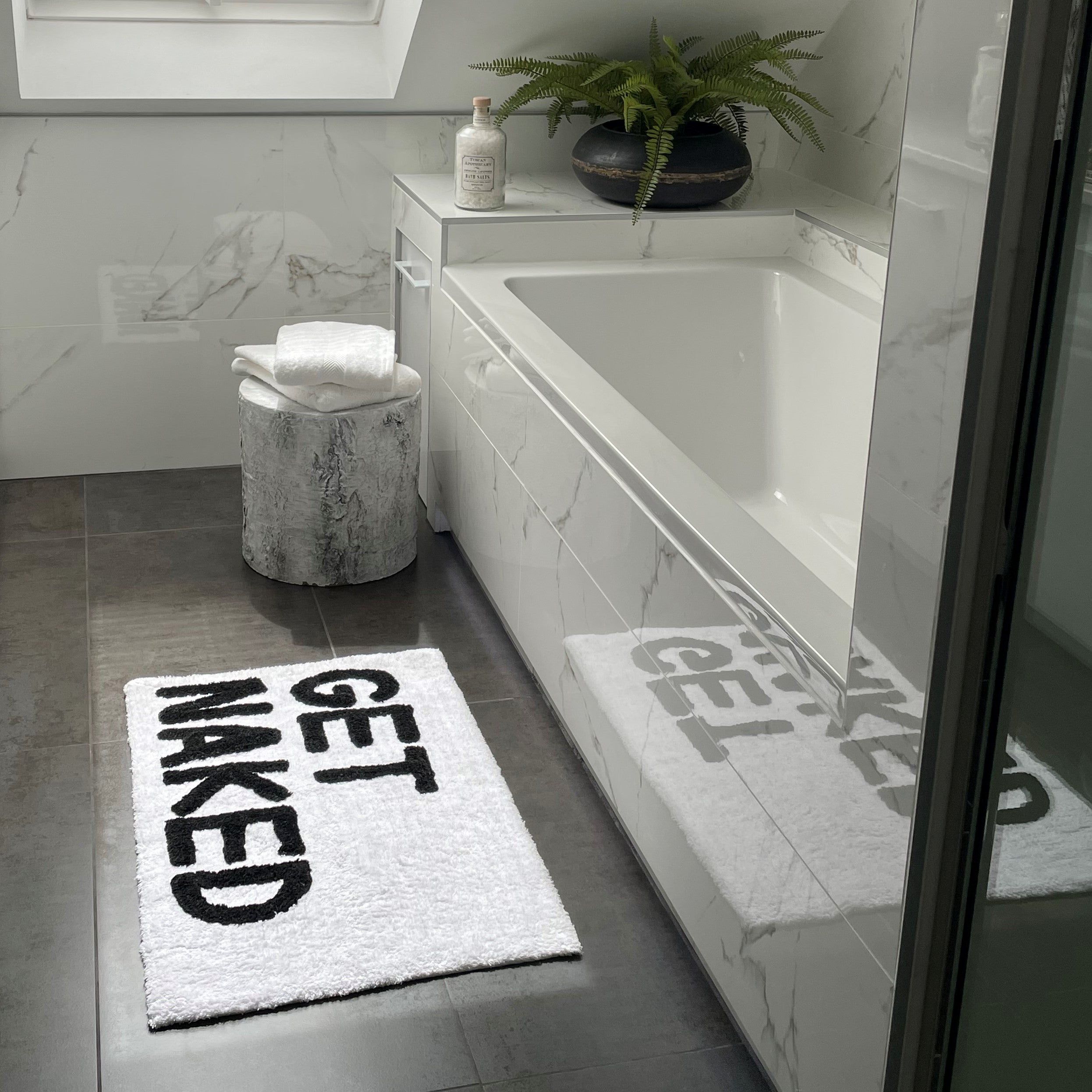 Investing in Quality: The Benefits of a
High-Quality Bathroom Mat