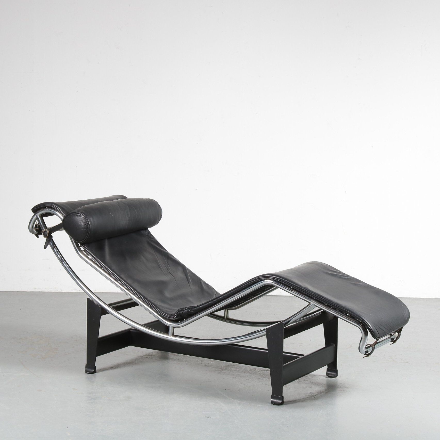 Chaise Lounge Chair – A Stylish Choice  for Your Home