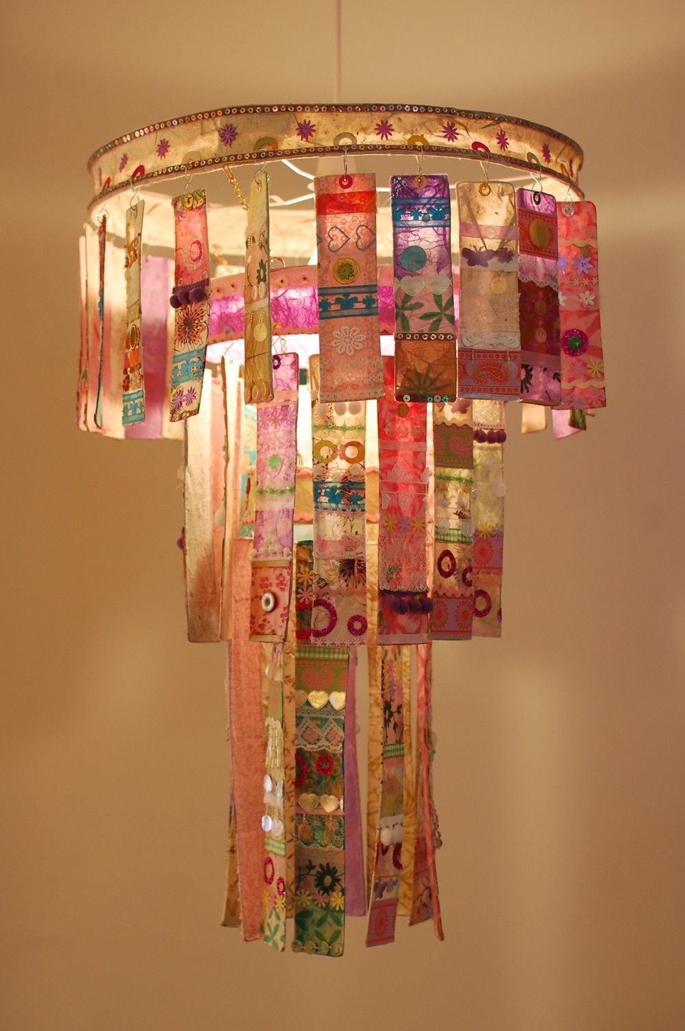 DIY Chandelier Makes Your Room Bright