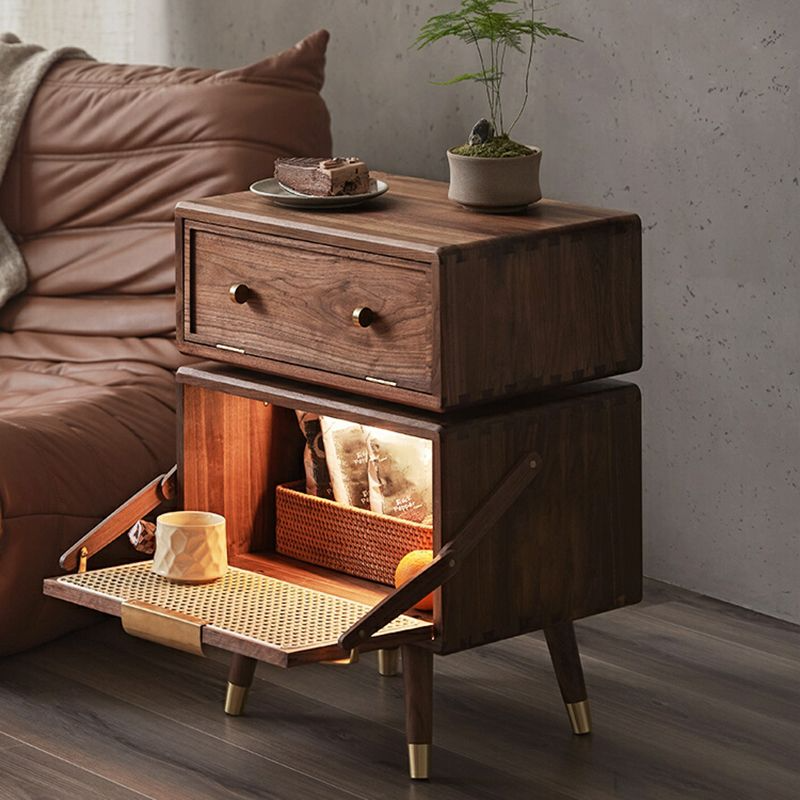 Factors To Consider While Buying A Bedside Table