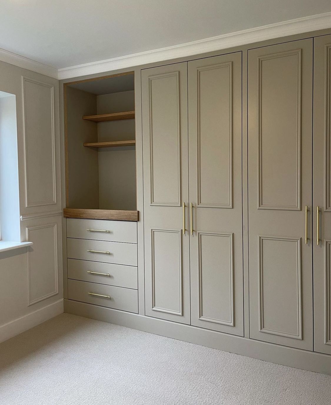 Built in cupboards for kitchens