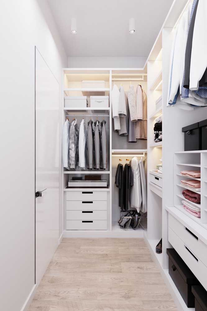 Modern Corner Closet Offers Best Storage  Solution
