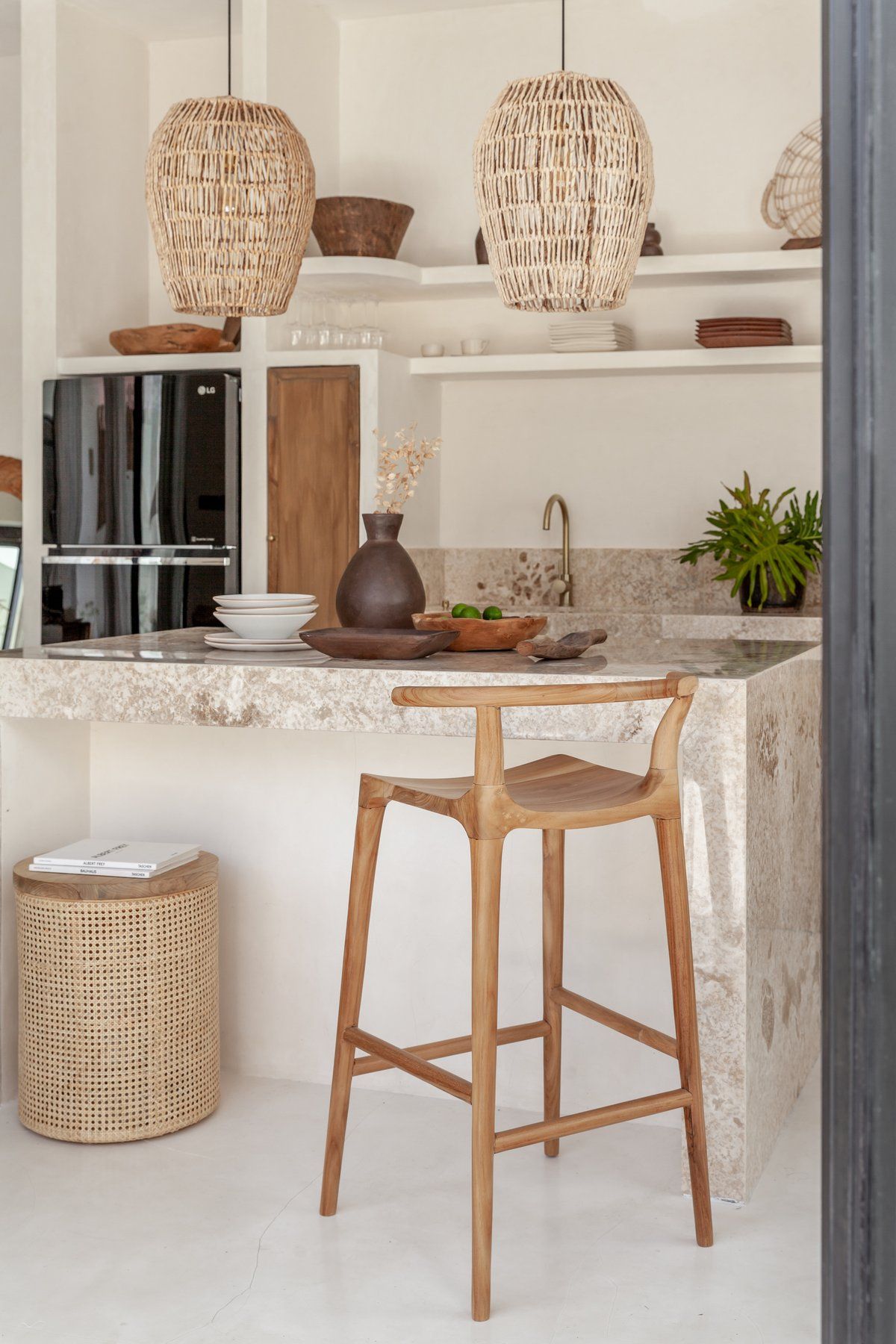 How Wood Bar Stools Add to the  Practicality of Homes