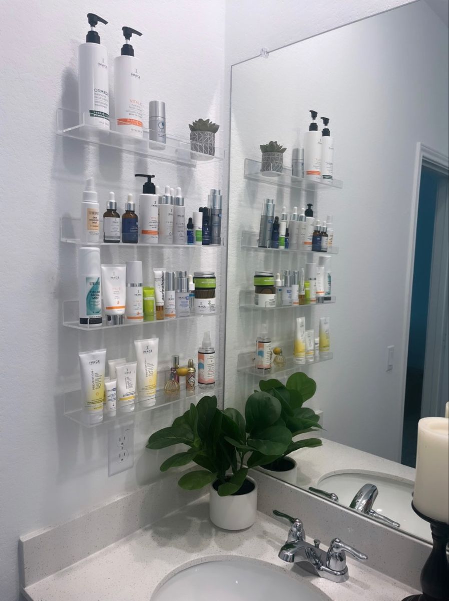 Bathroom Glass Shelves – an Elegant  Multiple-Purpose Choice