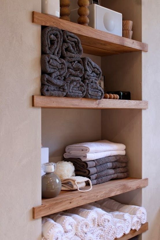 Declutter with Bathroom Shelves