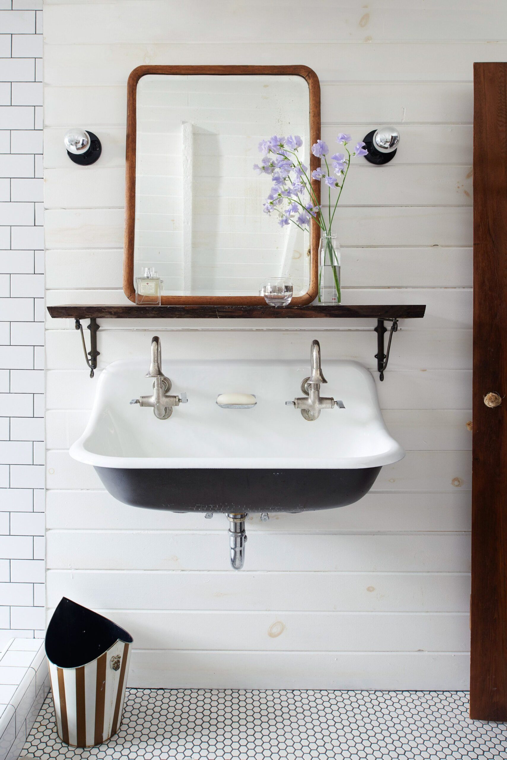 Farmhouse Bathroom Sink