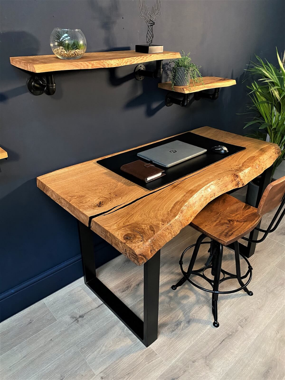 Rustic Desk for Warmth and Friendcliness  in Your Study