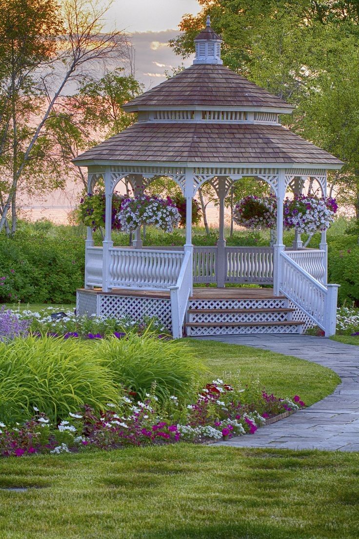 Gazebos for Enjoying Outdoor Time