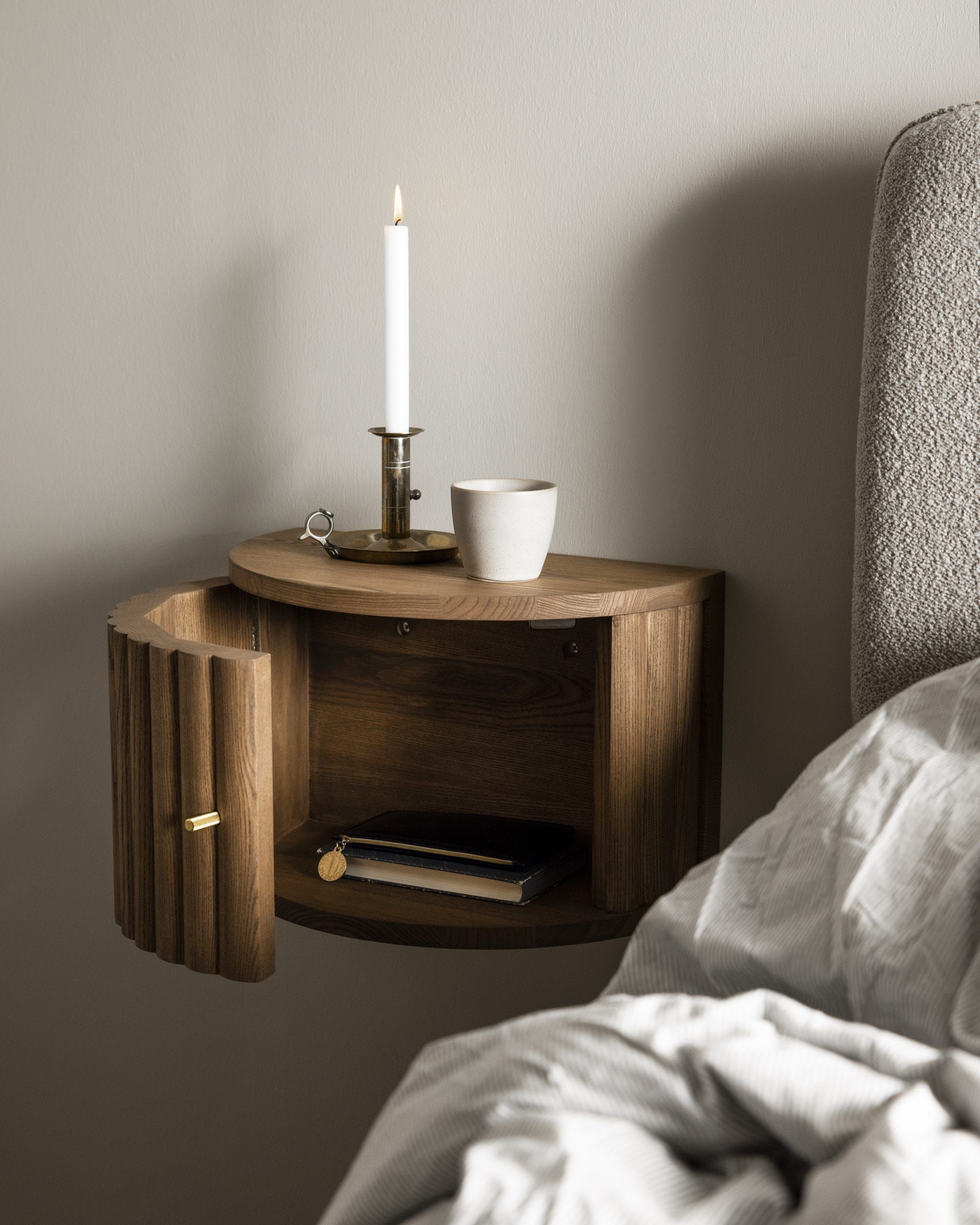 Oak Bedroom Furniture makes the Most  Sensible Choice