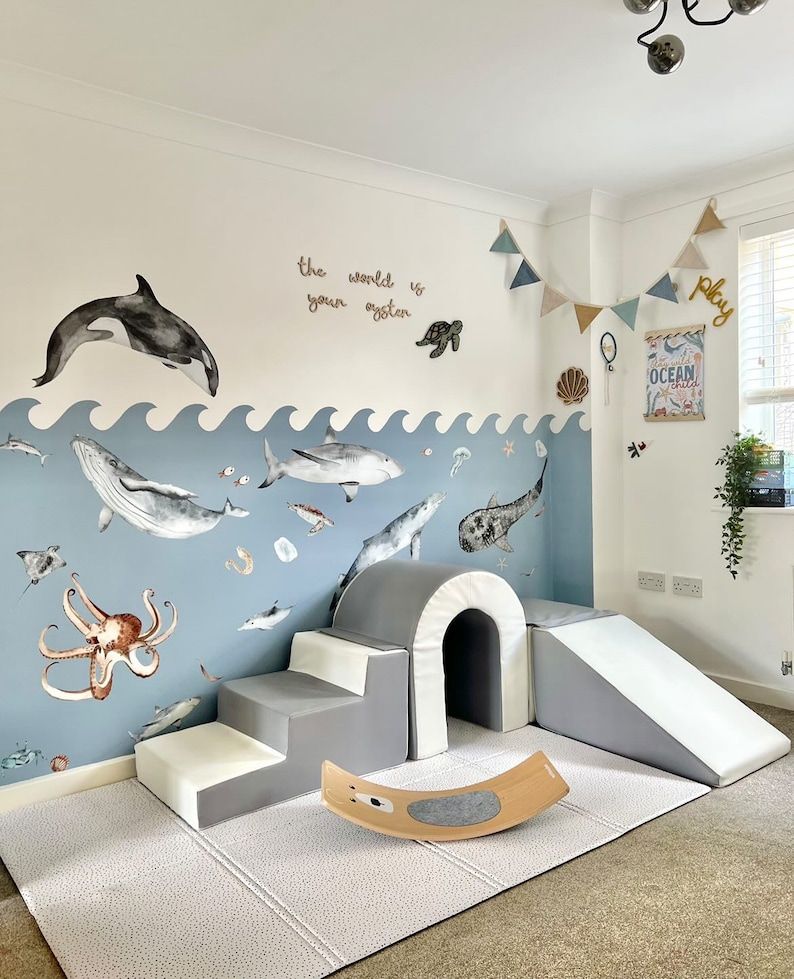 Wall Decorating solutions with bedroom wall stickers