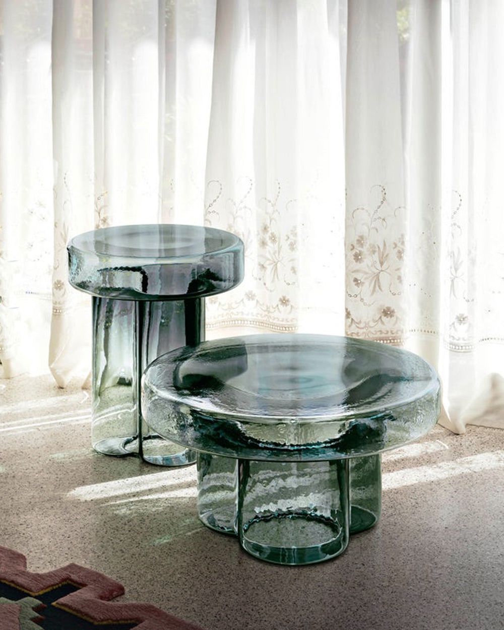 Choosing Glass Table Top For Your Home