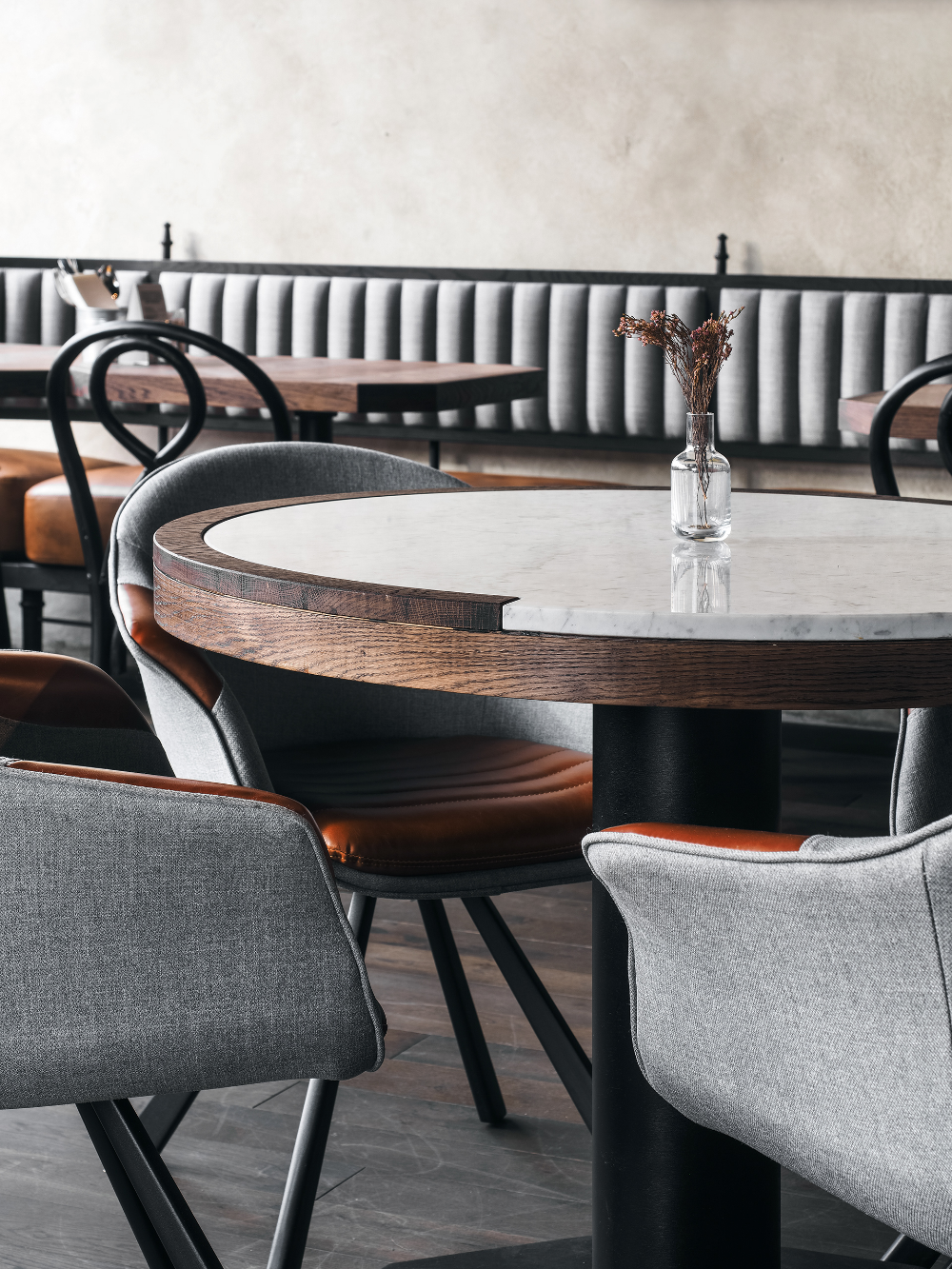 Pub Table Sets – an Exclusive Choice for  smaller Kitchens