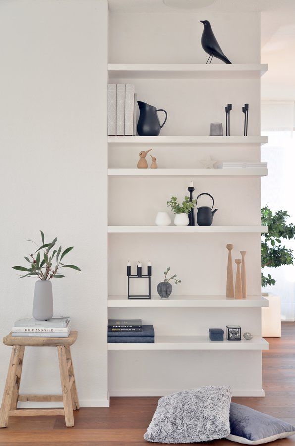 Why White Shelves are a Sensible  Organizing Choice?