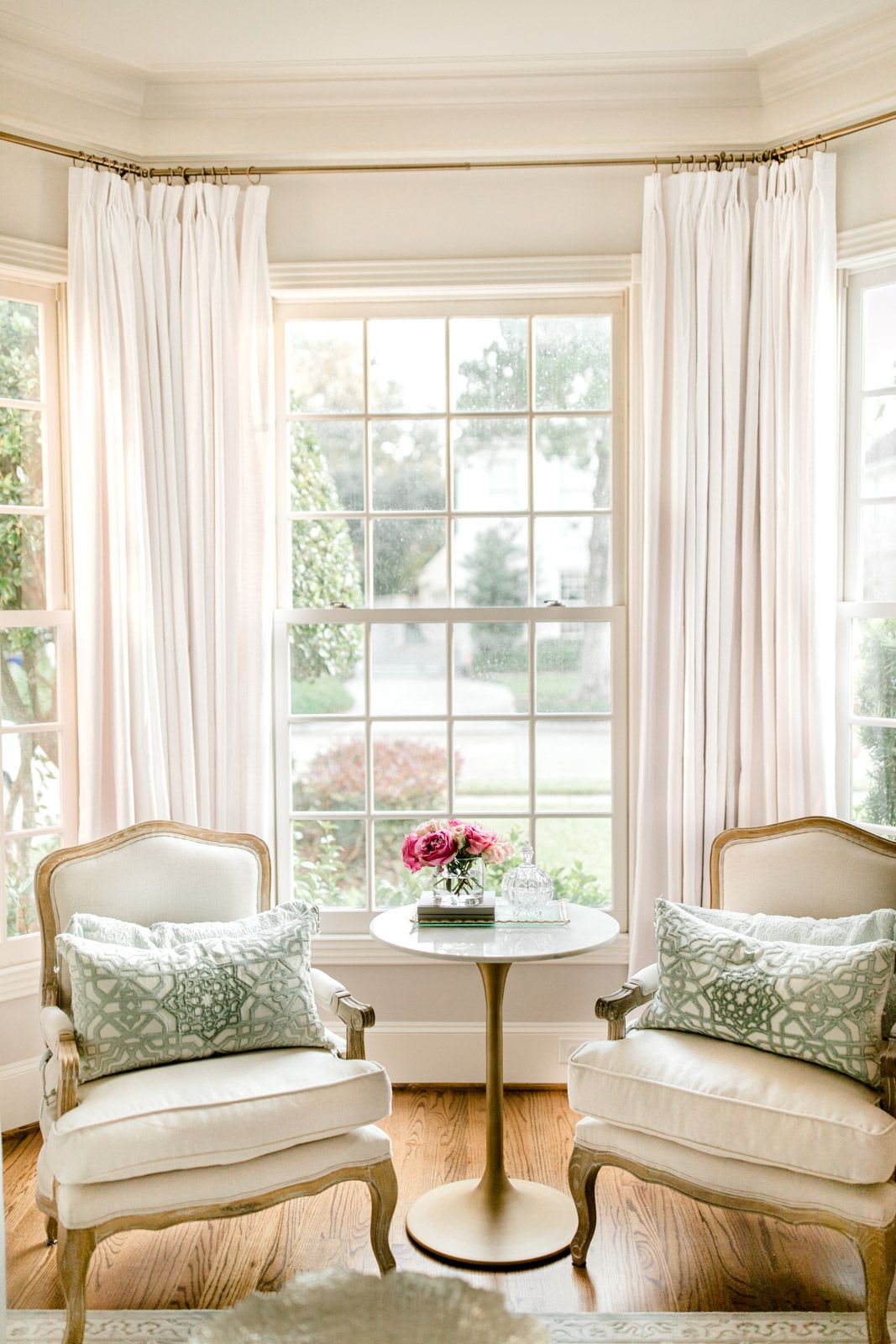 Window drapes- the best window coverings