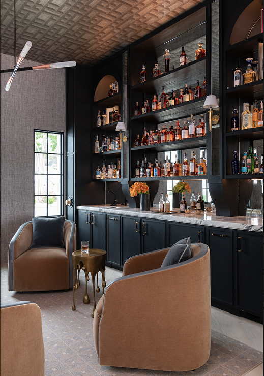 Bar Table and Chairs – A Good Option for  Small Spaces