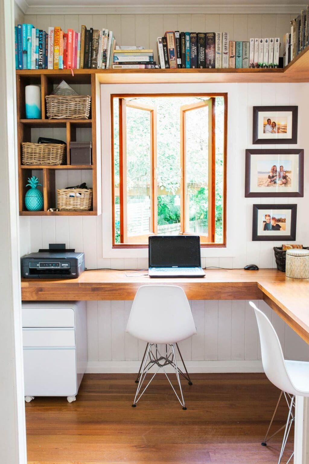 Home Office Arrangement and Decor