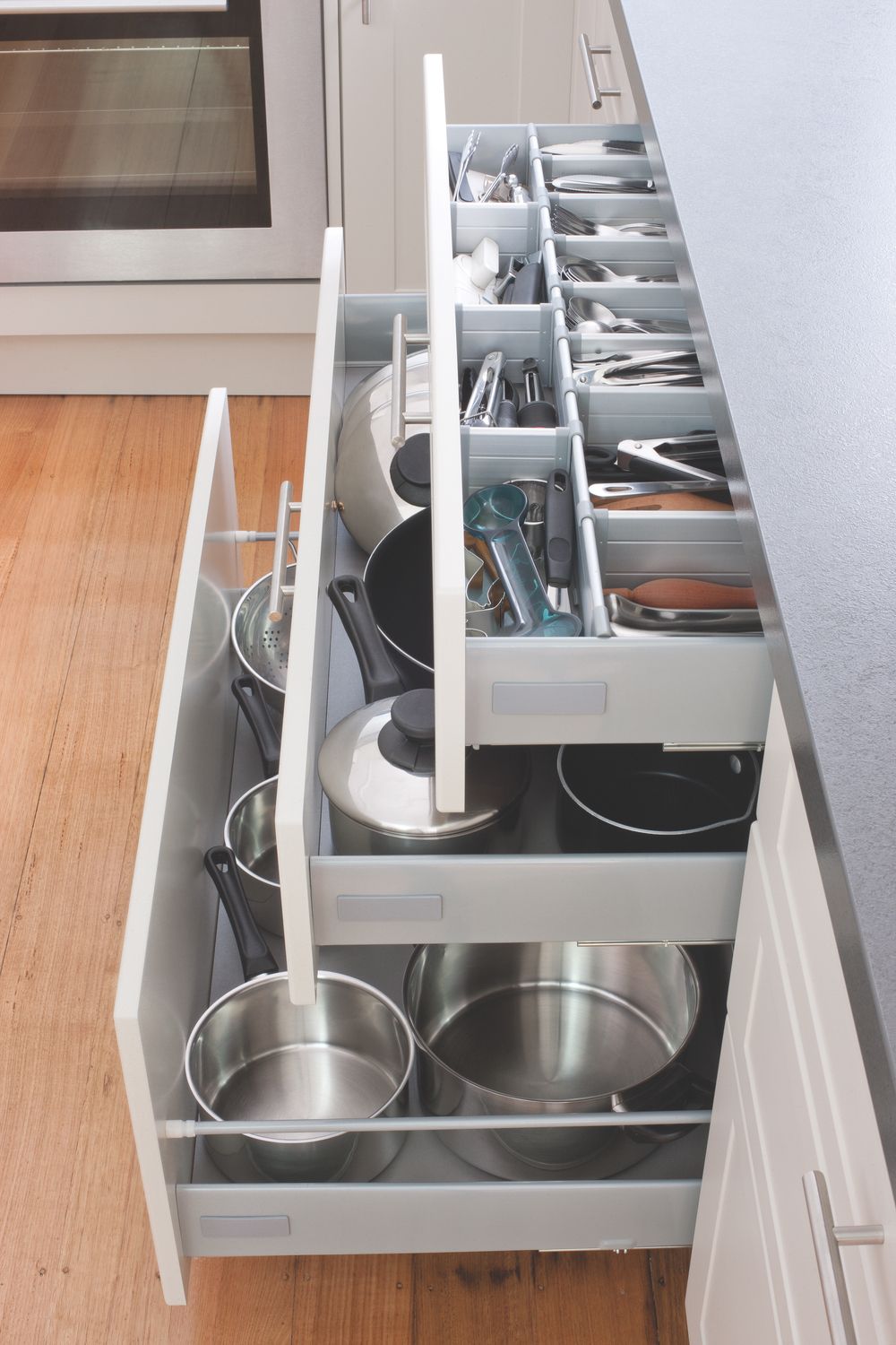 Kitchen Drawers Offer Well-Organized  Storage