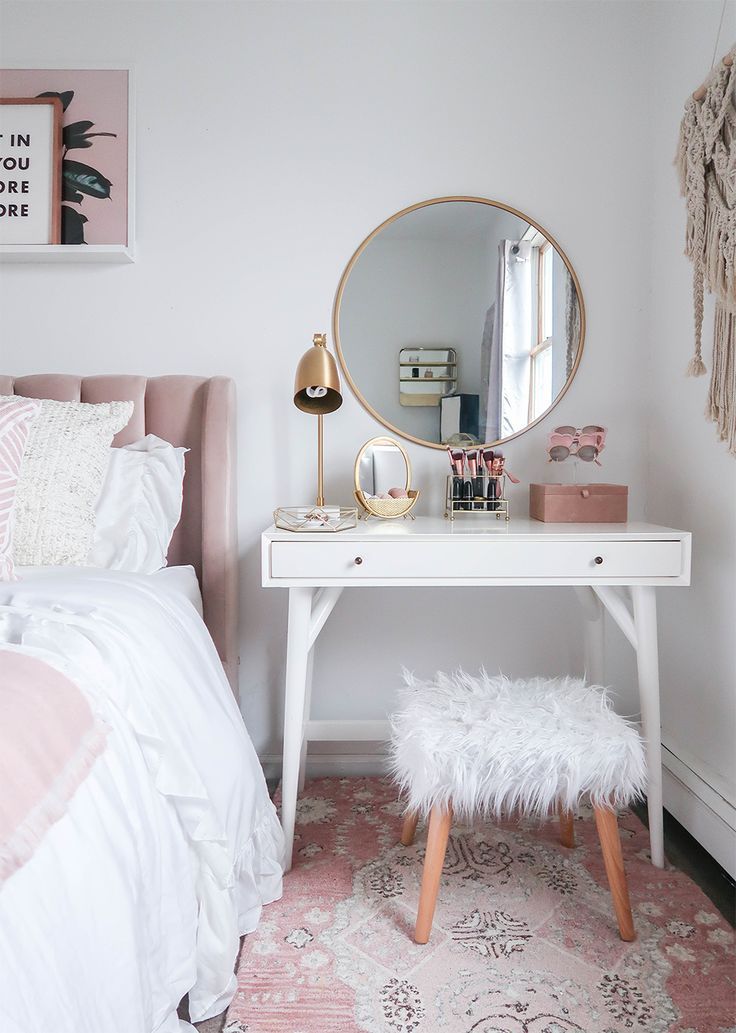 Small Bedroom Vanity