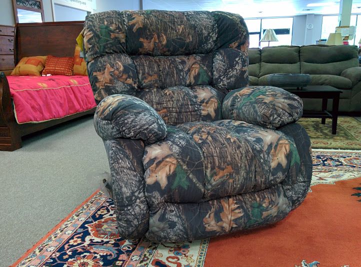 Camouflage Recliner Offers Challenging  New Style!