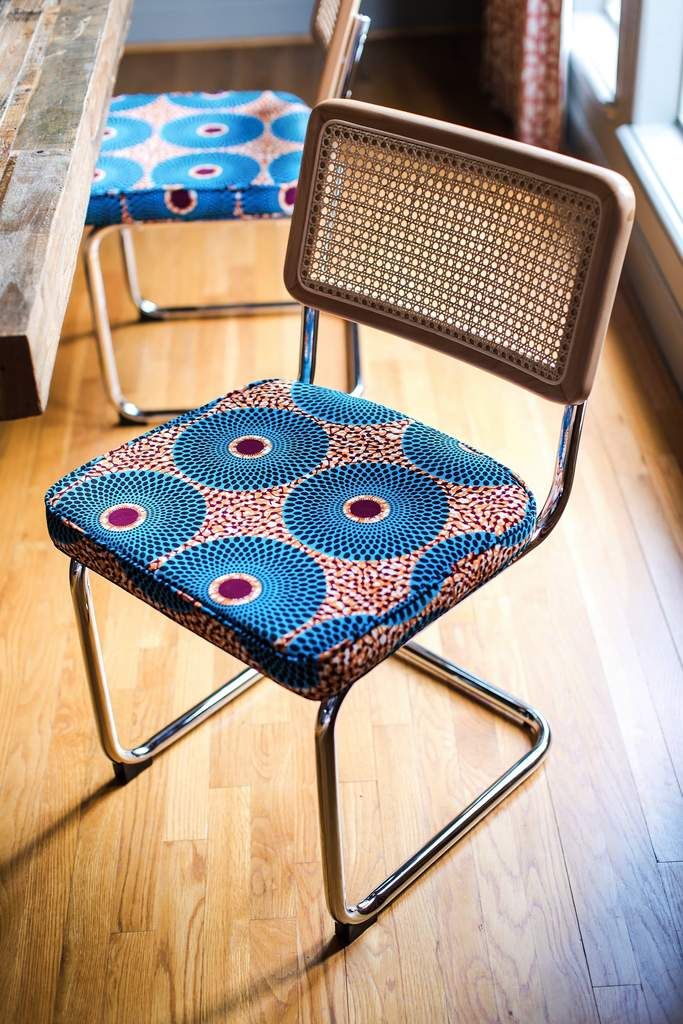 Retro Dining Chairs for Warm and Lovely  Environment