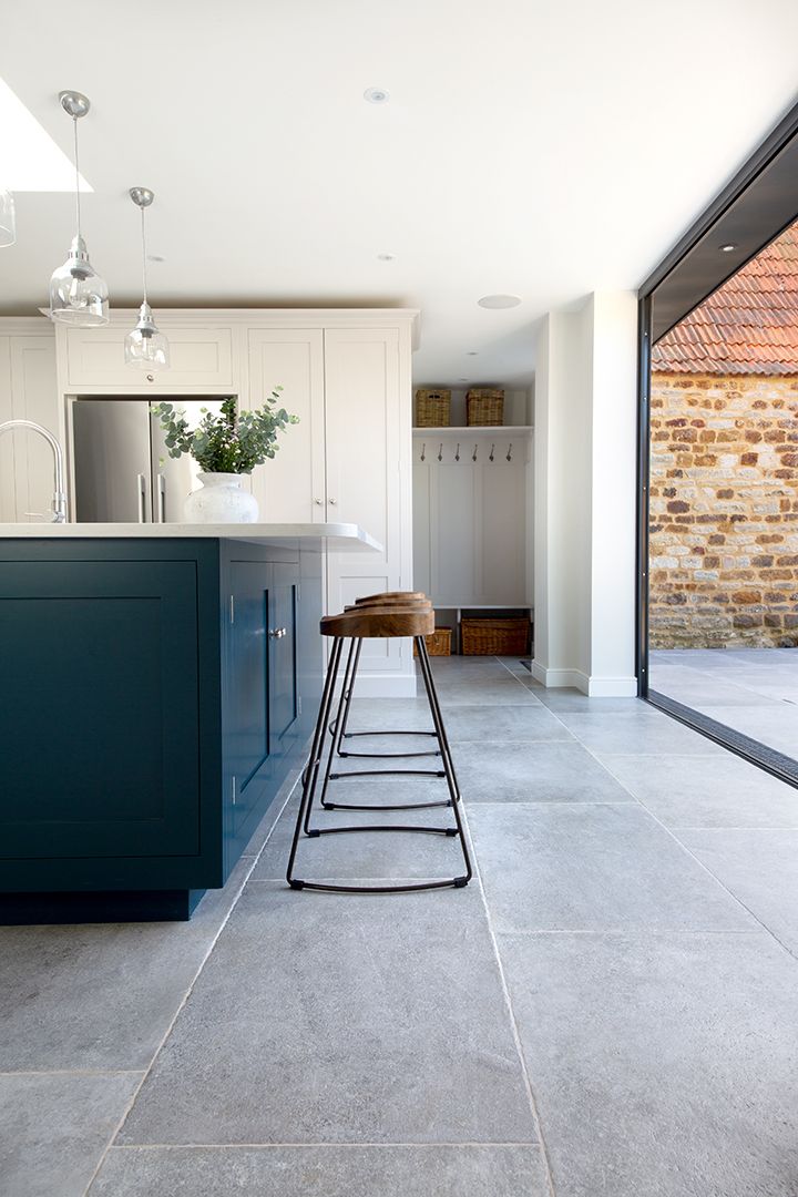 Sensible Choice Kitchen Floor Tiles for Classy Finish