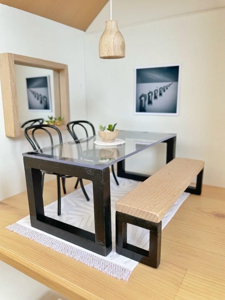 1700515285_modern-acrylic-furniture.jpg