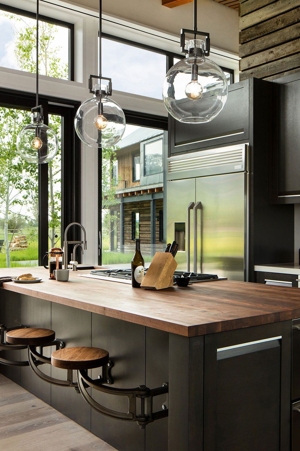 Modern Kitchen Designs for a Better  Functional Life
