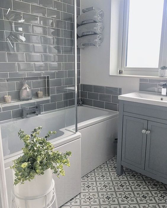 Decorate a part of your home with small bathrooms