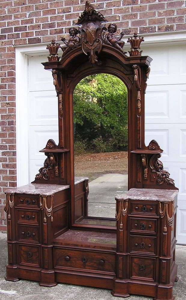 Victorian Furniture Style and Features