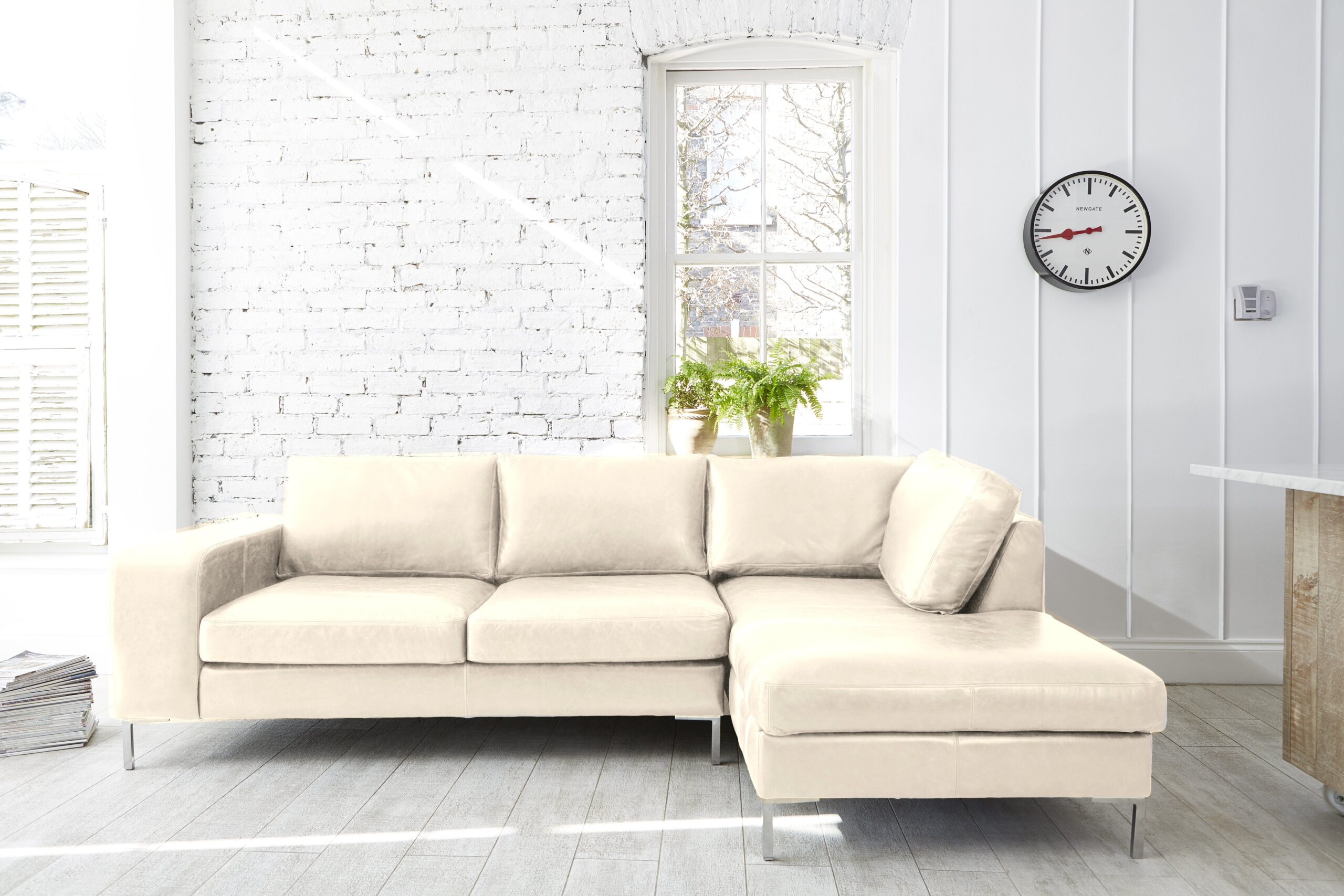 Cream Leather Sofa – A great Choice for  Modern Homes