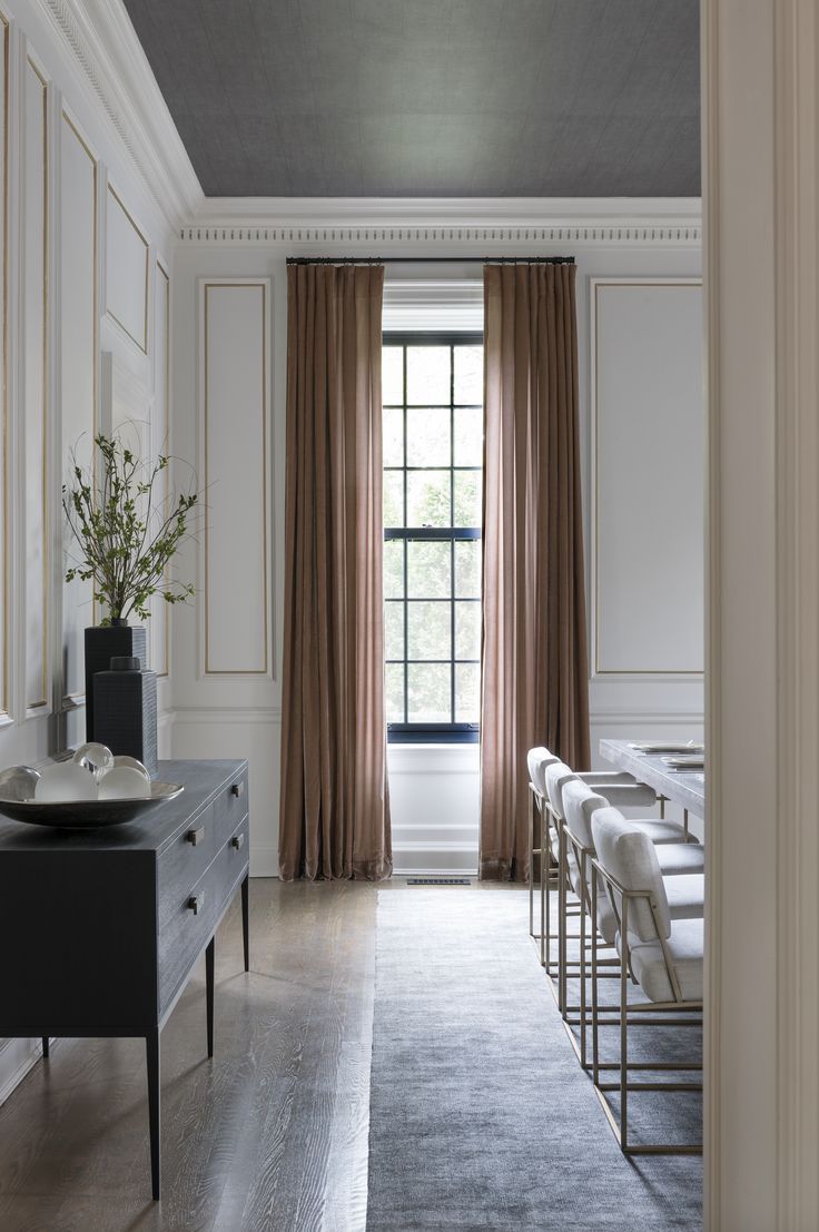 Choosing Light and Elegant Kitchen Curtain