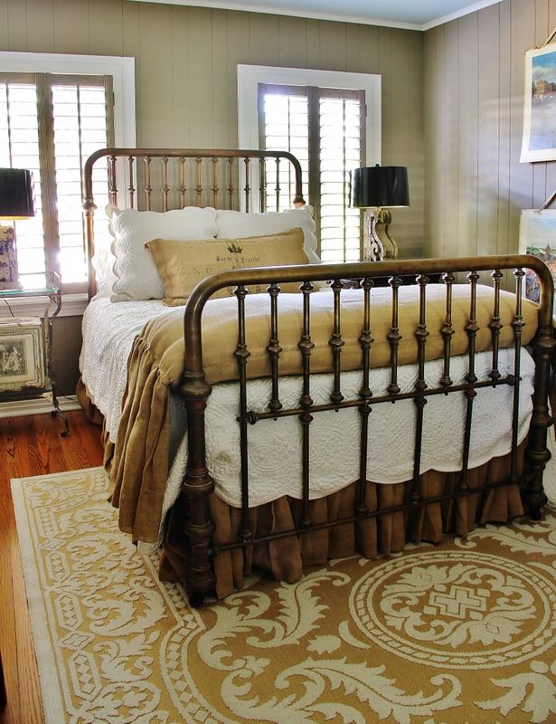 Iron Beds for Modern Decor and Style
