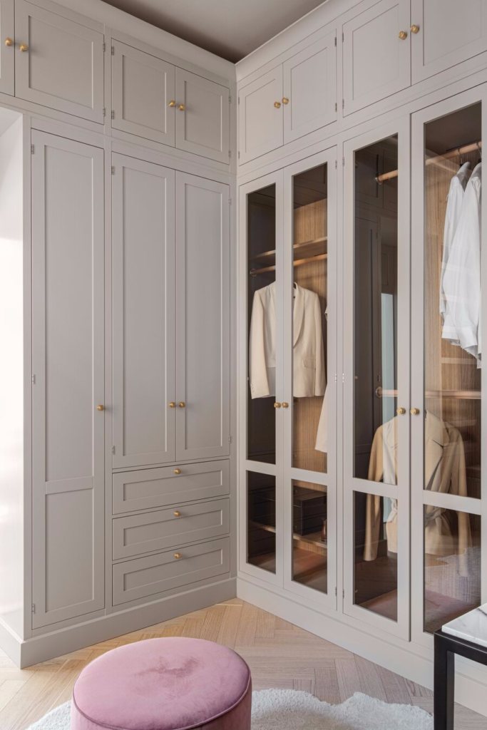 1700523545_modern-corner-closet.png