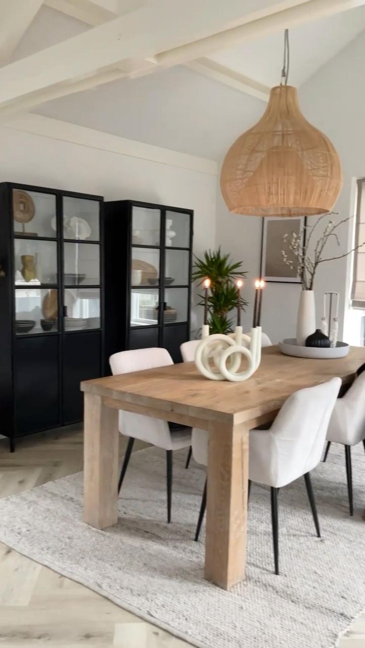 Modern Dining Table – Your Top Choice for a Modern Home