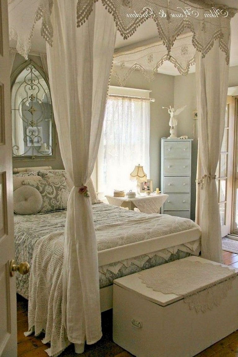 Shabby Chic Furniture: Beautiful and Unique