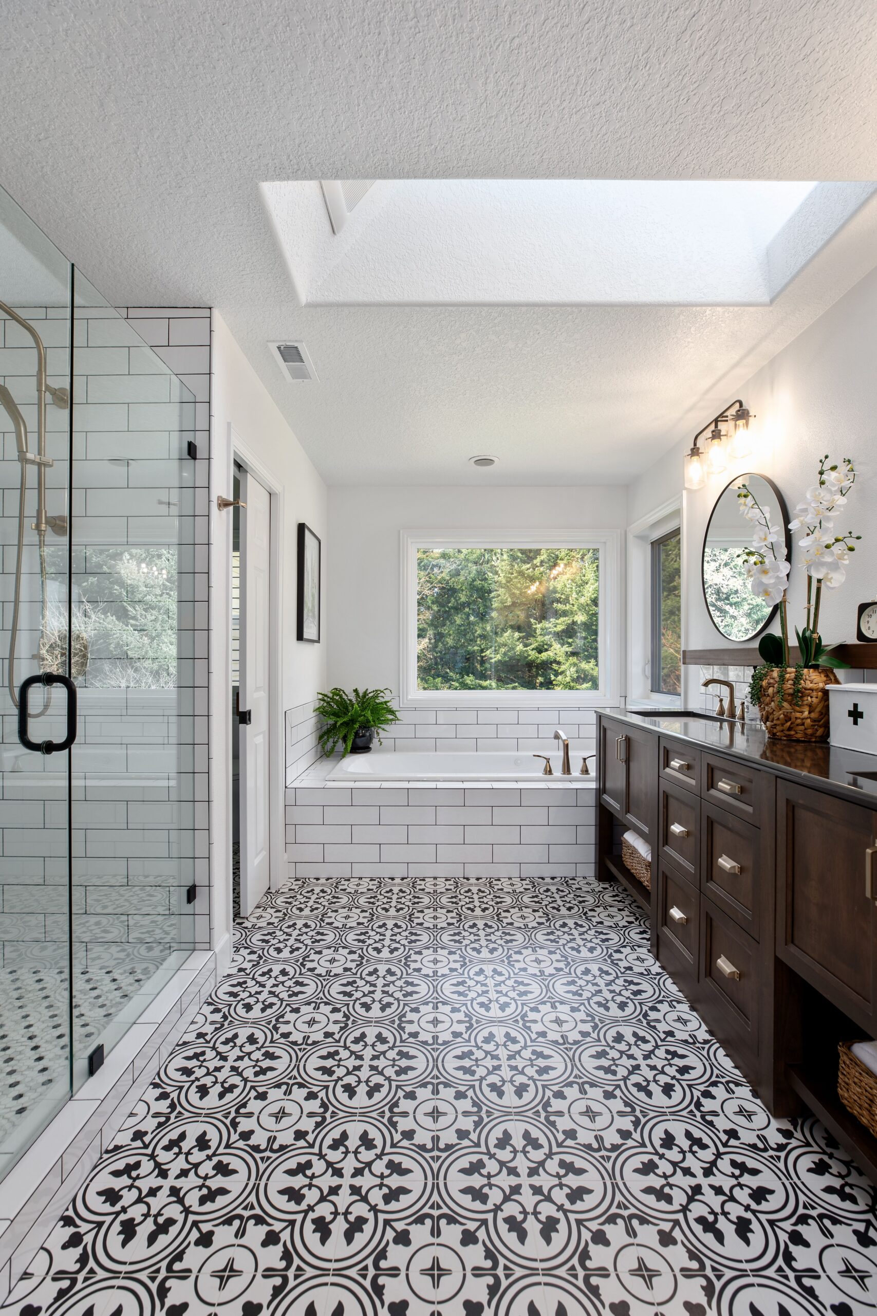 Black And White Bathroom Tile