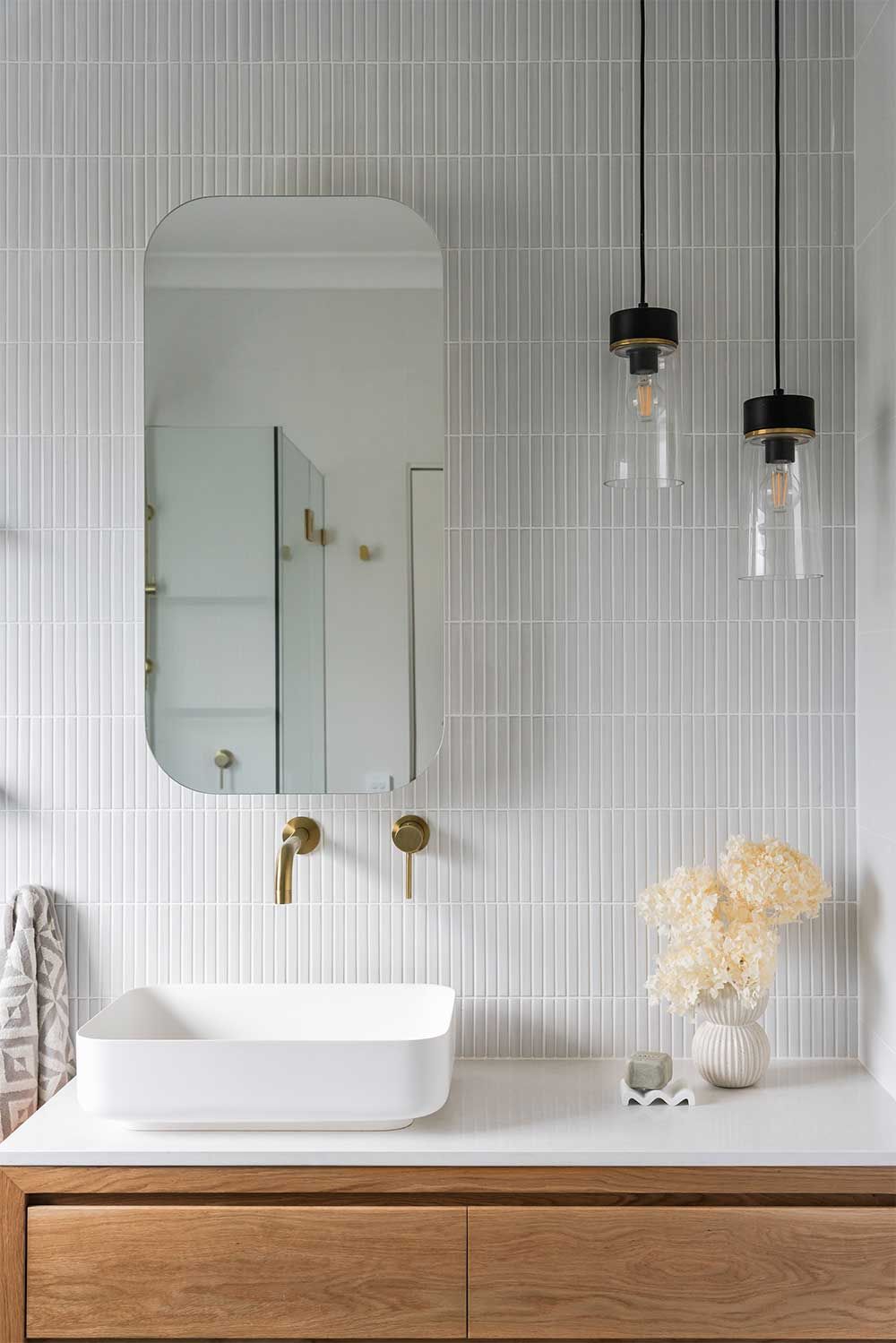 How to Choose the Perfect Bathroom
Pendant Lighting