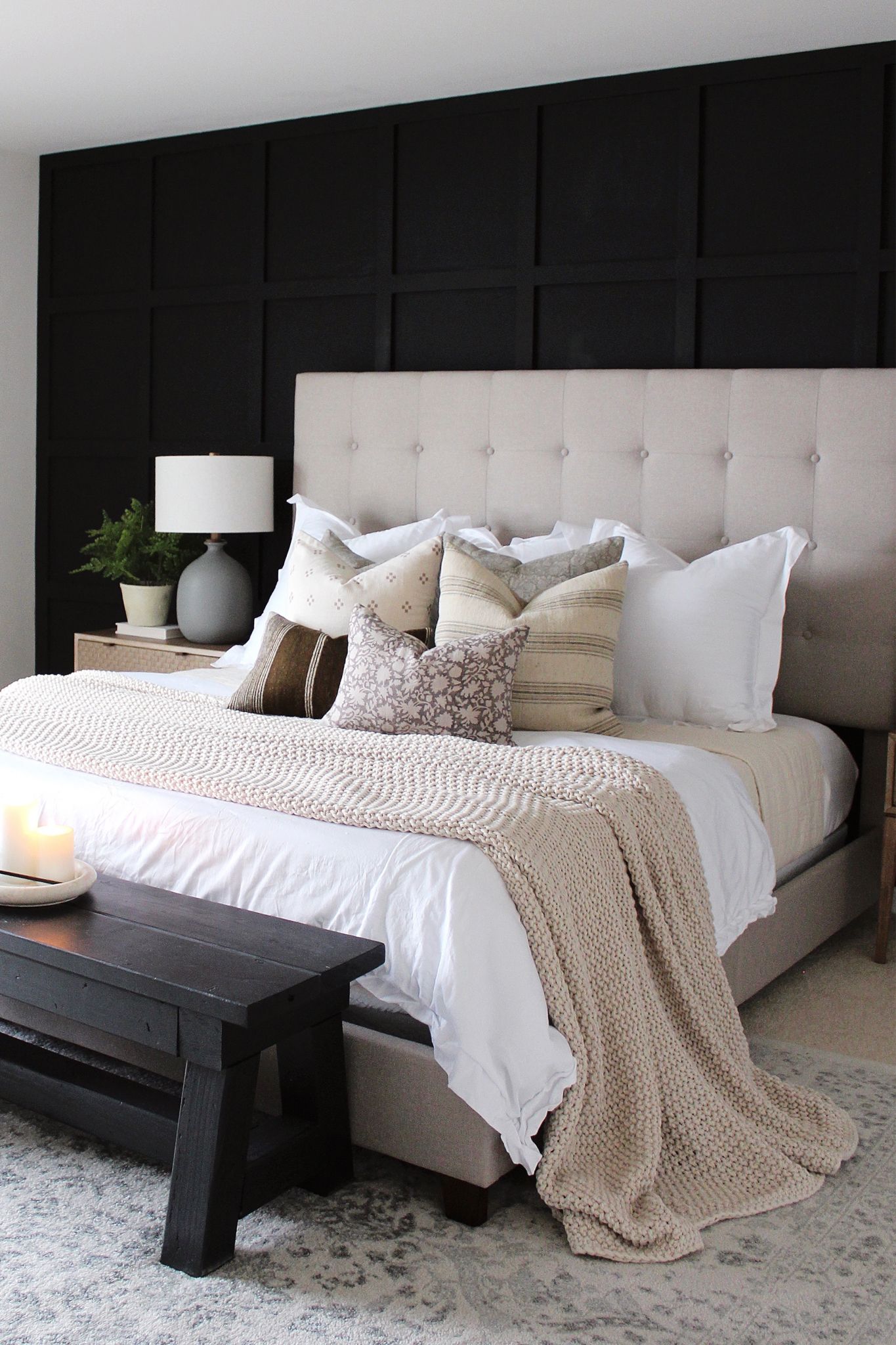 Black Bedroom Bench Decorating Ideas