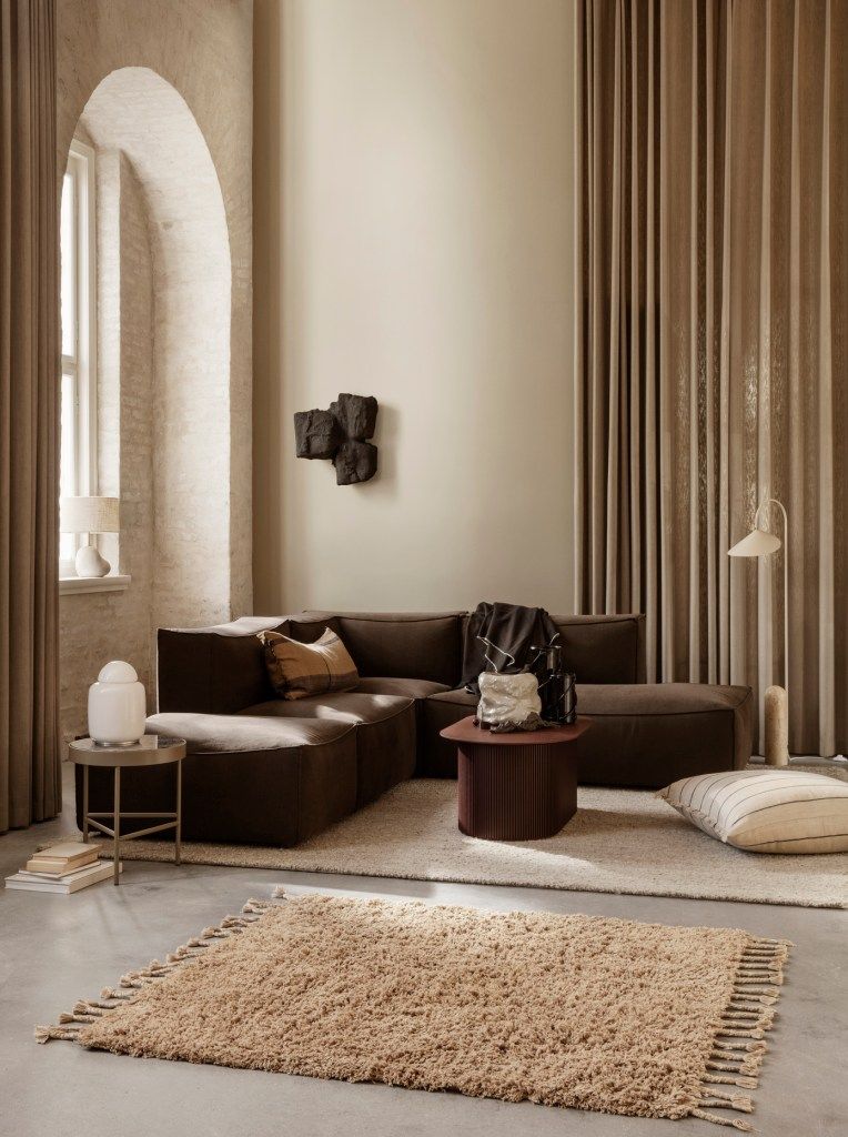 Brown Sofa – A practical Choice for Your  Living Room