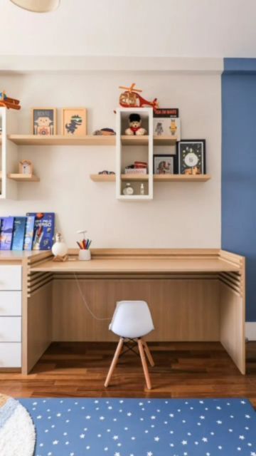 The Benefits of Using a Height Adjustable
Desk