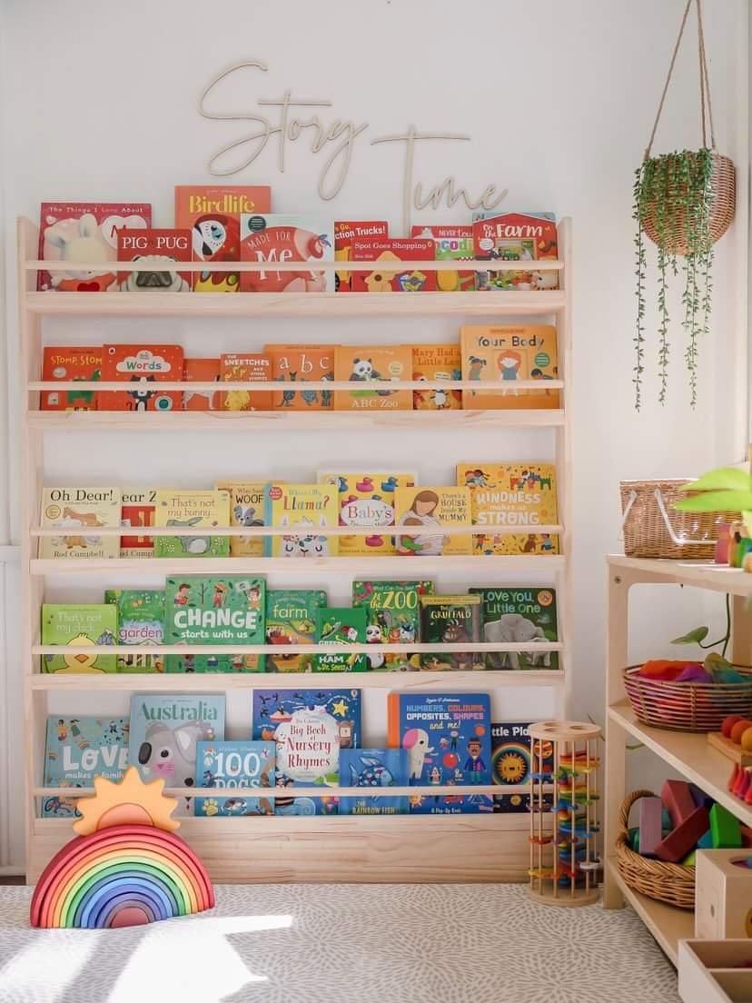 Kids Bookshelf for Easy Book Handling