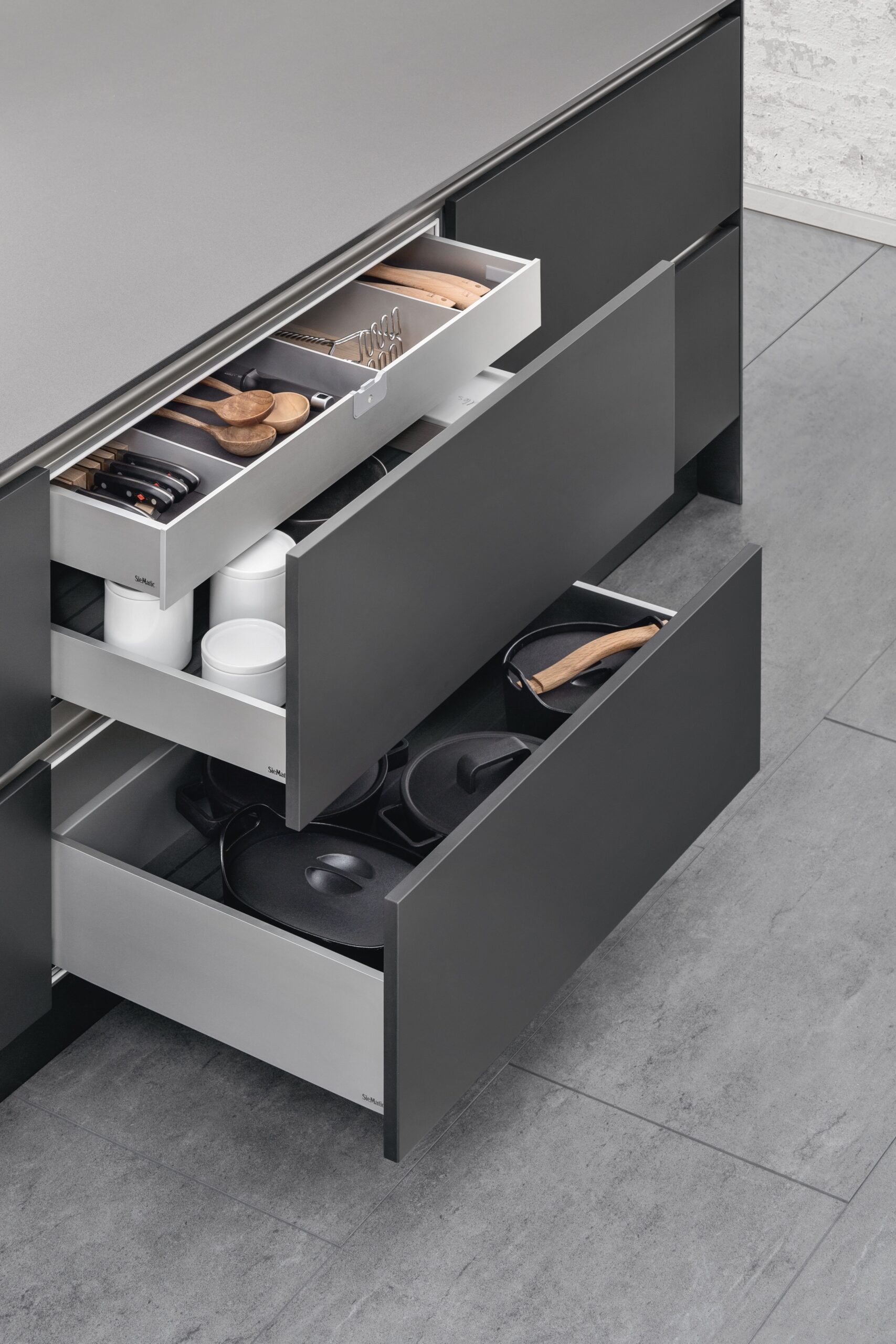 Kitchen Drawers Offer     Well-Organized  Storage