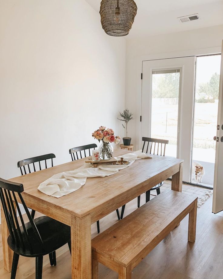 Choosing the Perfect Kitchen Table and
Bench for Your Space