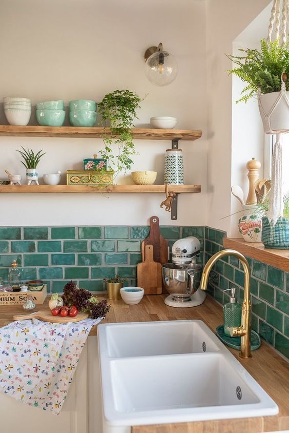 The Best Tiles to Transform Your Kitchen
Space