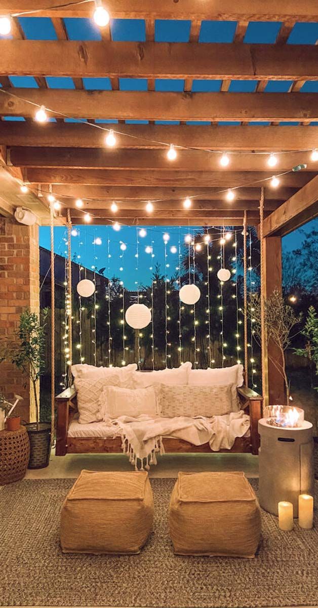 The Patio lights that can turn everything towards it