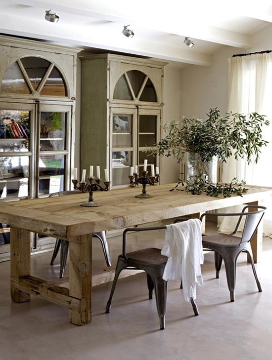 Creating a Cozy Ambiance with Rustic
Dining Room Furniture