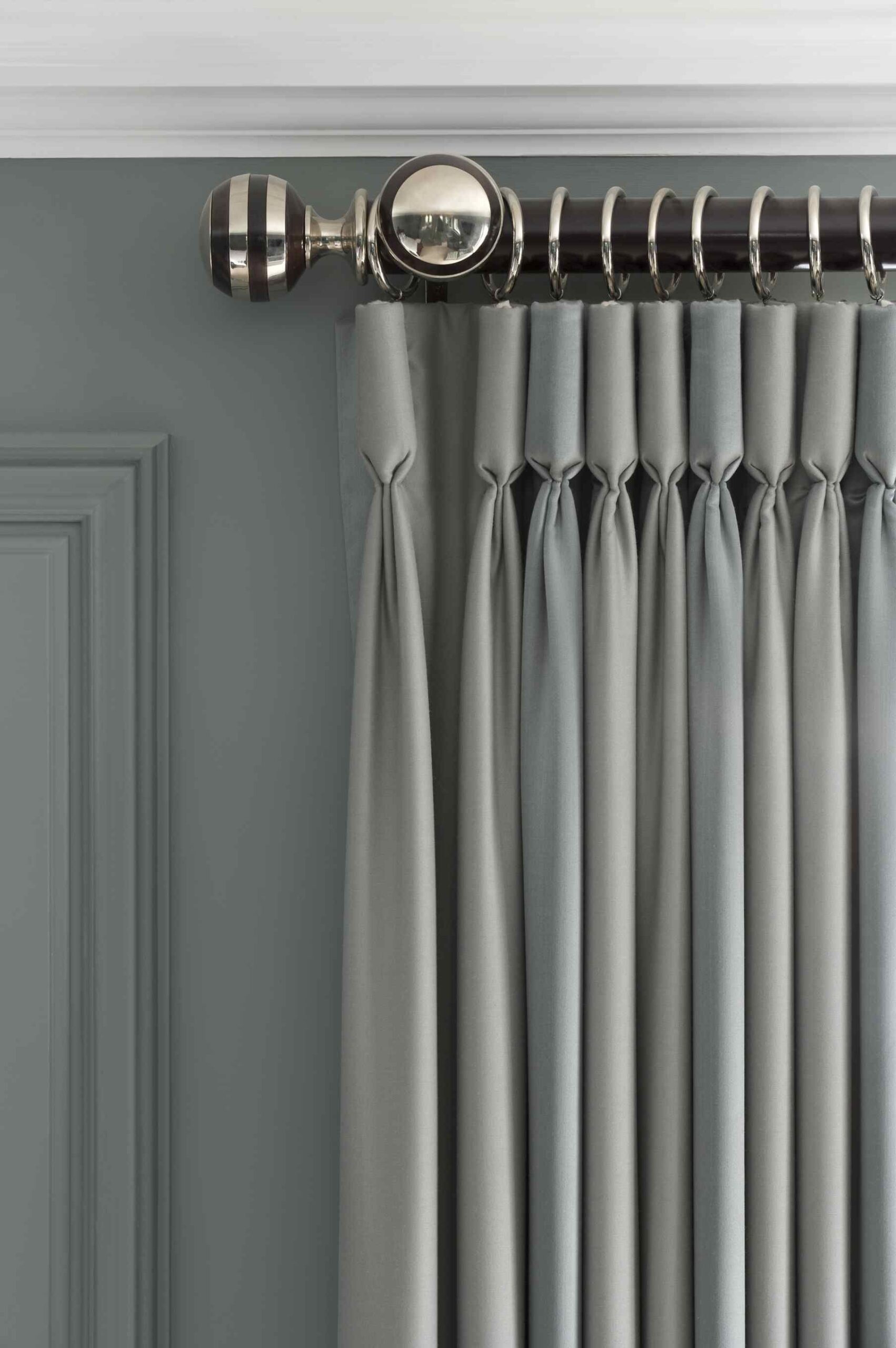 Silk Curtains for Classy and Formal  Setting of Living Room