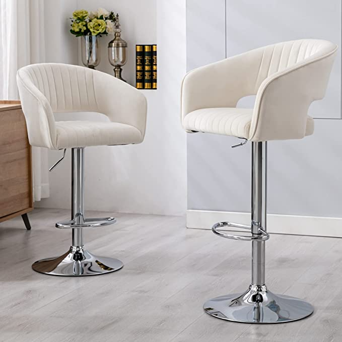 Advantages of Using Swivel Bar Stools With Arm Rests